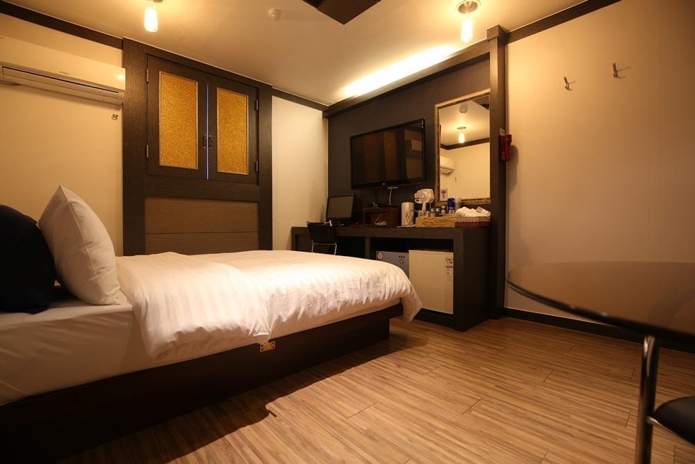 Hera Motel Daejeon Zewnętrze zdjęcie